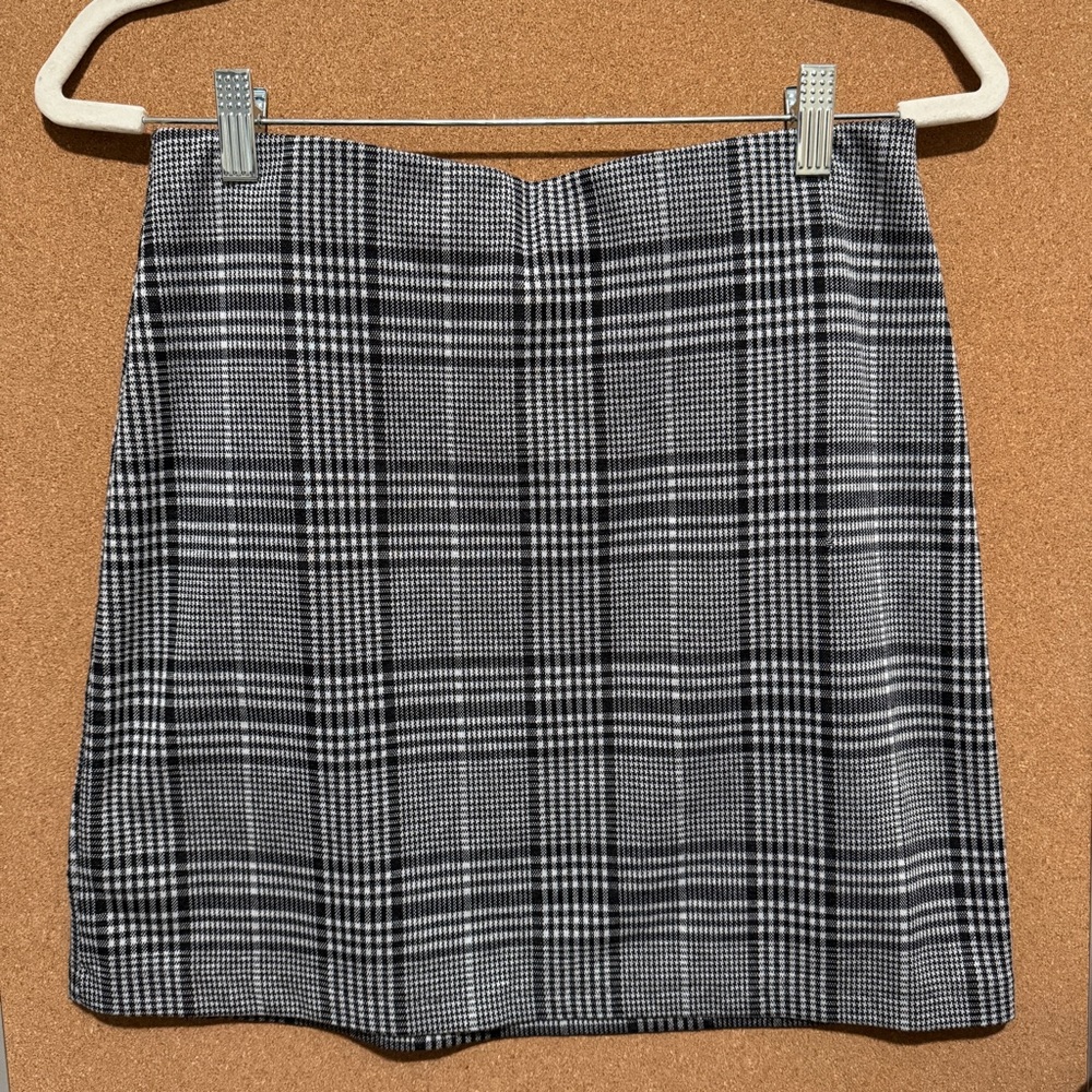 H&M Black and White Checkered Mini Skirt